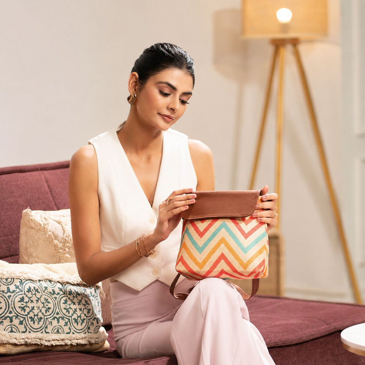 WavBeach Flap Sling Bag